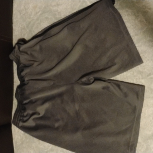 boys shorts - Picture 2 of 2